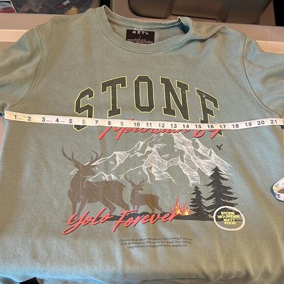 Stone Mountain 64 Streaming Gamer Green Pullover Sweatshirt - Picture 8 of 9